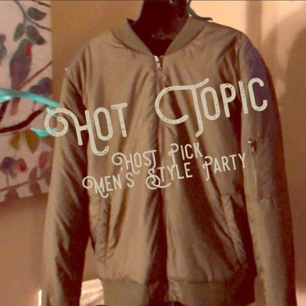 NWOT Hot Topic, Men’s XL, Puffer Jacket